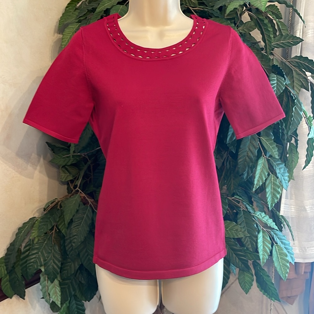 WHBM CUTOUT KNIT TOP - Picture 2 of 6